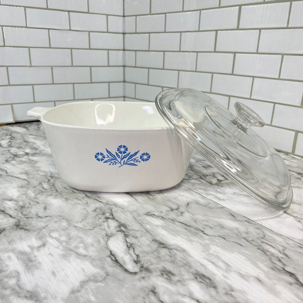 Vintage MCM Corning Ware Blue Cornflower 10 Cup Casserole W/ Lid Rare Canadian